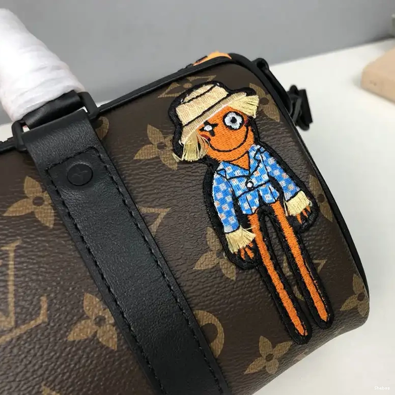 2204DJ0026 LV Bag 0728
